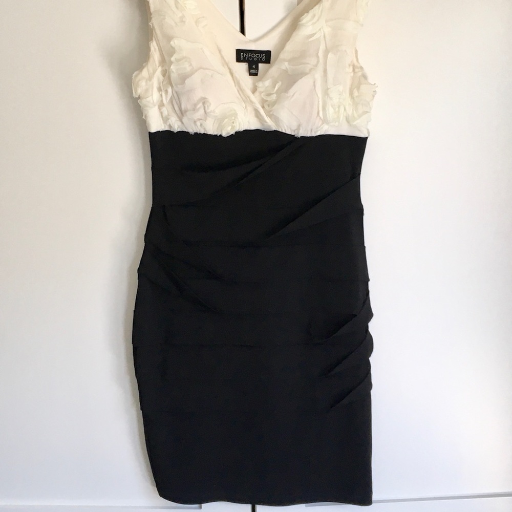 Two-tone embellished appliqué cocktail dress